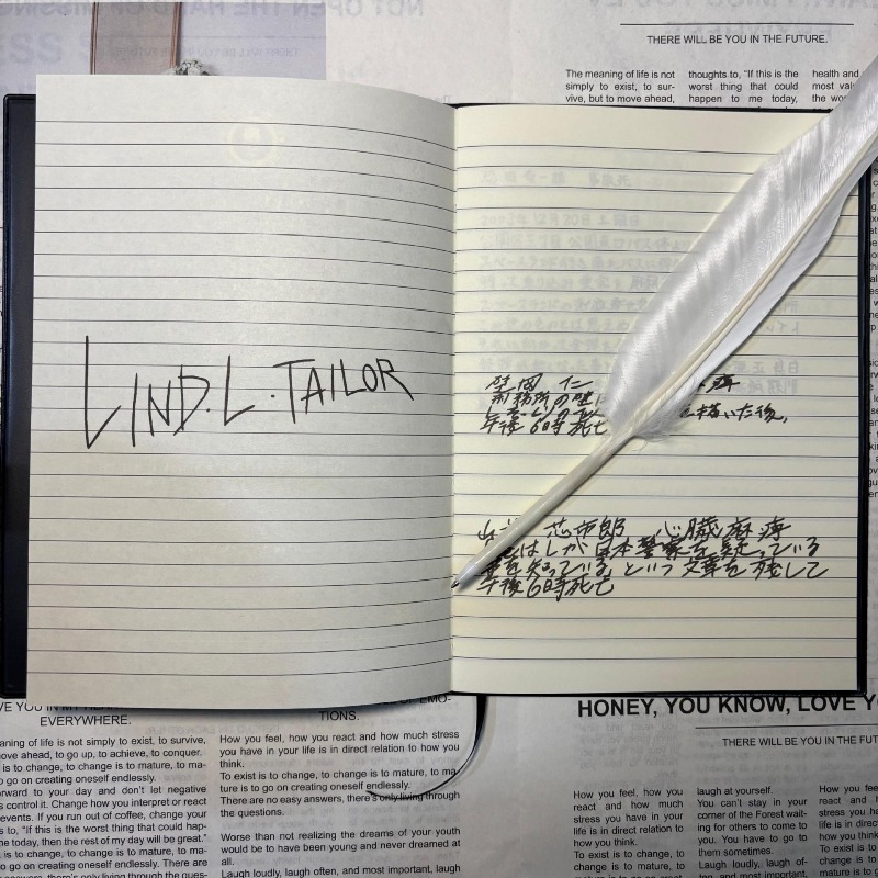 دفتر ملاحظات ديث نوت جديد قابل - مراجعة Death Note Replica وسعره