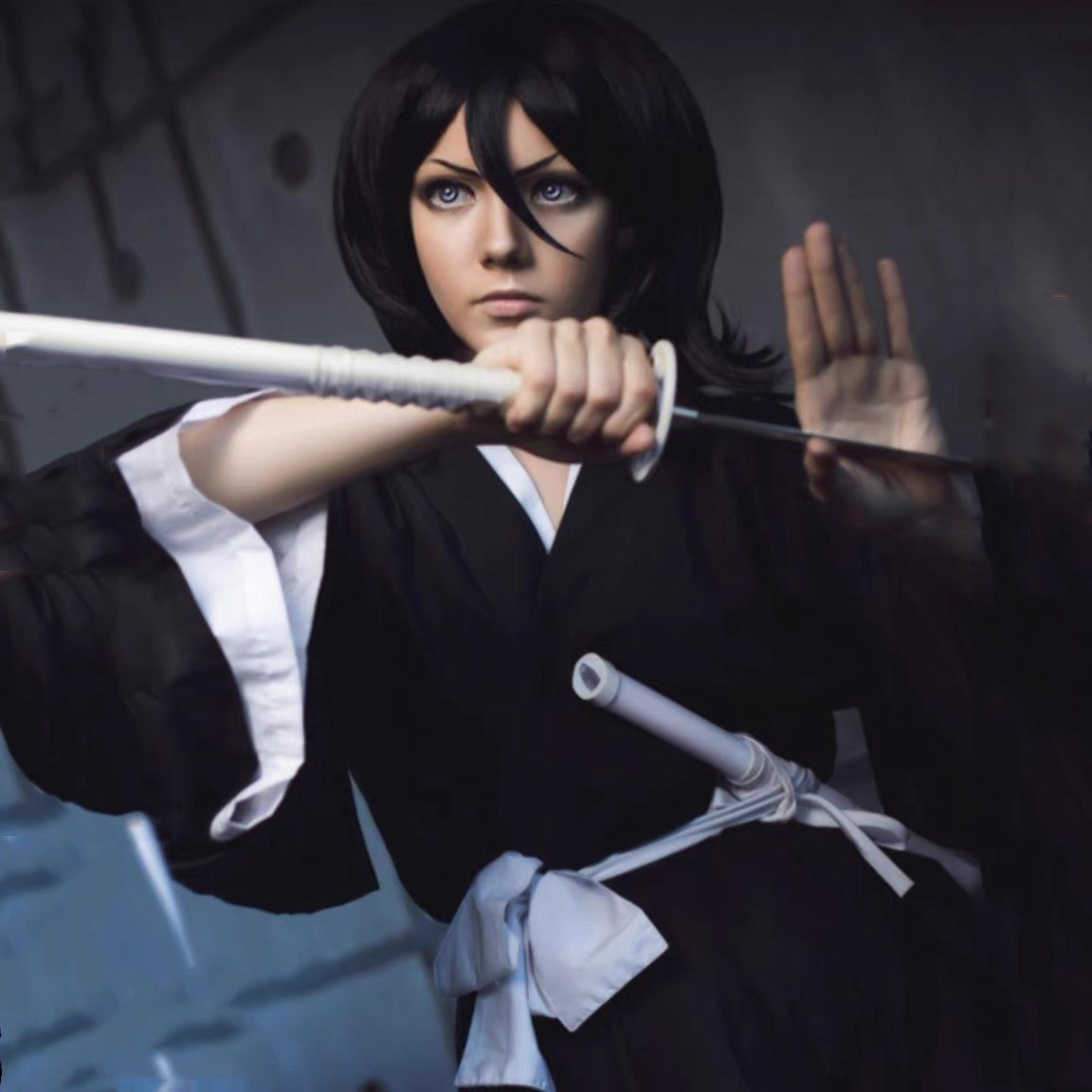 أزياء بليتش كوتشيكي روكيا التأ - مراجعة Bleach Captain Coat وسعره