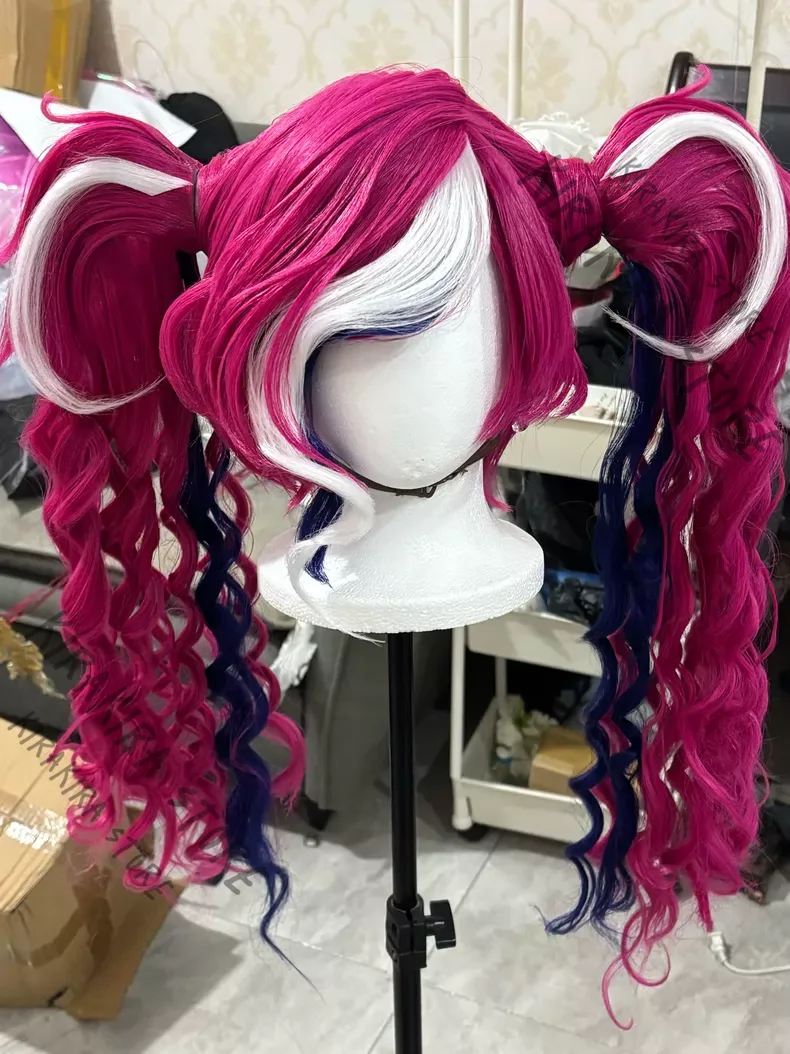 شعر مستعار فالفت من هازبين هوت - مراجعة Cosplay Anime Expo وسعره